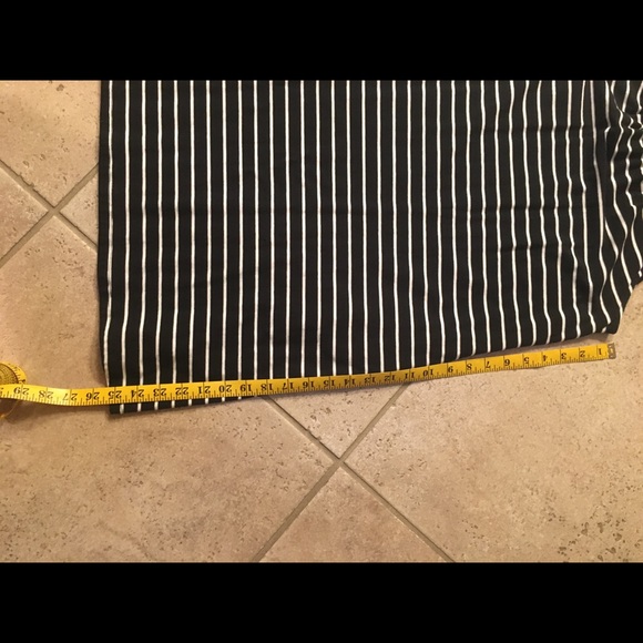 Black and white knit dress - Picture 4 of 4